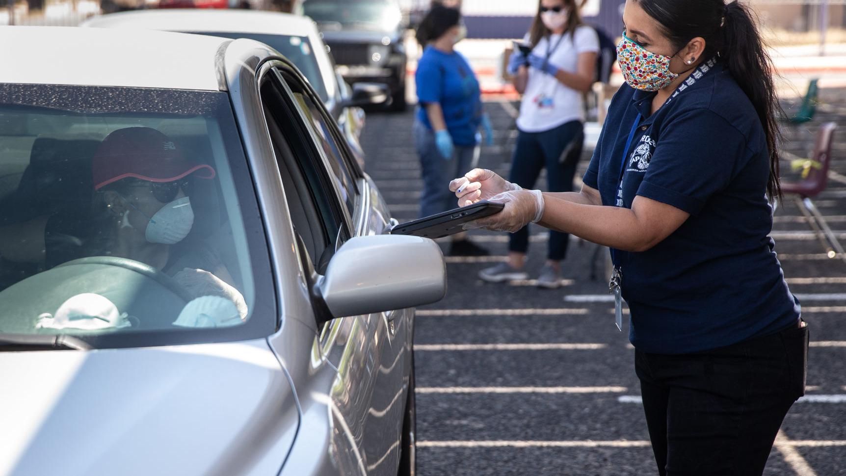 Coronavirus pandemic forces Tucson schools to confront digital divide among students